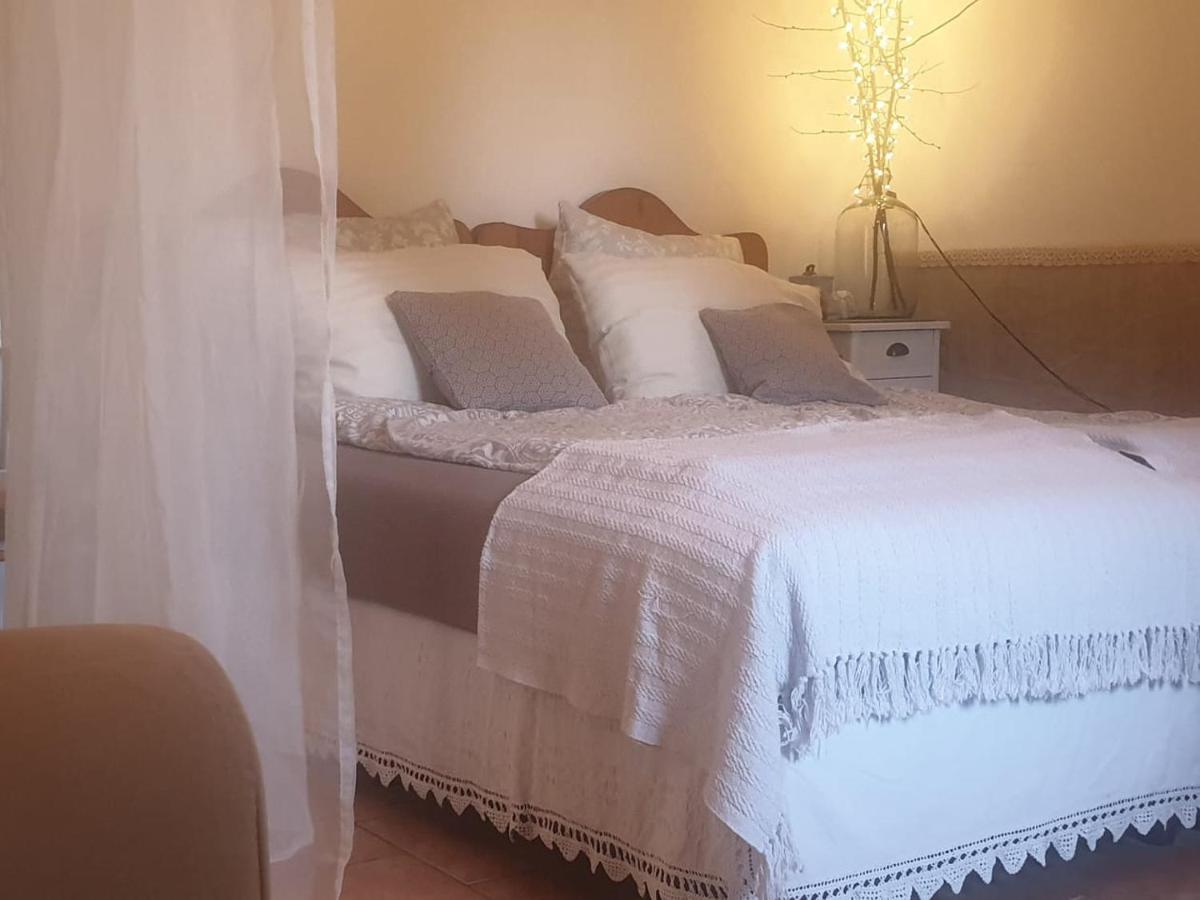 Tulipános Vendégház Obanya Kültér fotó