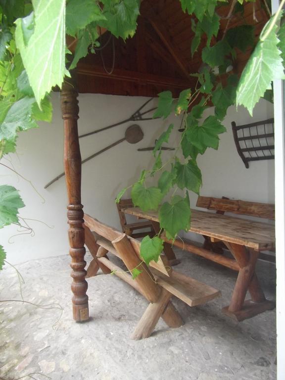 Tulipános Vendégház Obanya Kültér fotó