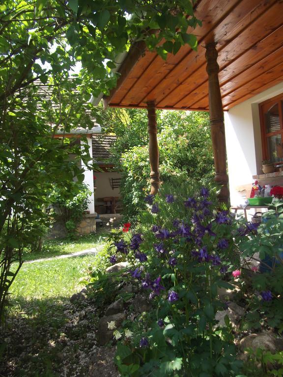 Tulipános Vendégház Obanya Kültér fotó